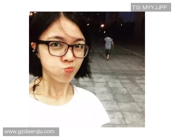 张丽专访：从初学者到滑板高手的成长与坚持之路
